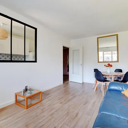 Familial Spacieux 2ch Avec Parking Prive Sup Apartment